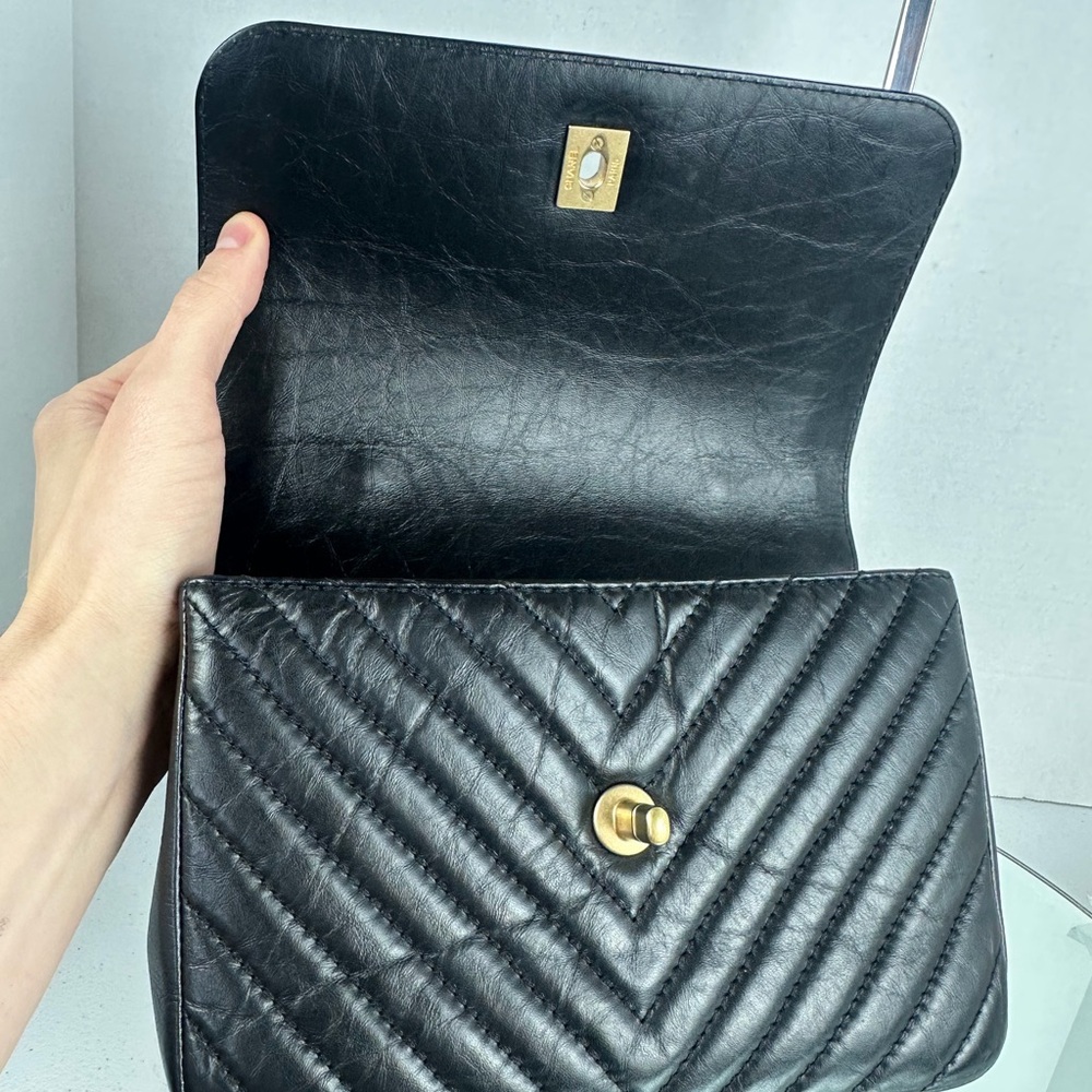 Chanel Trendy CC Top Handle Flap Bag Black Chevron Leather GHW - Picture 5 of 17